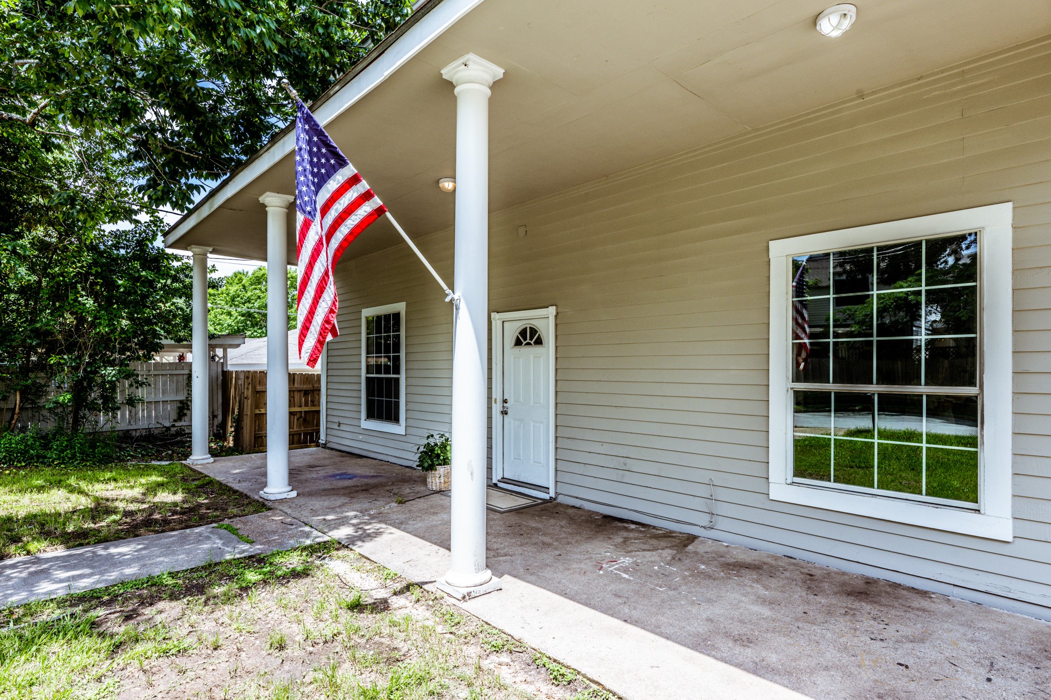 1432 14th Street Huntsville TX 77340