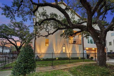 2719 Mason Street Houston TX 77006