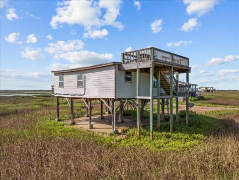 227 Detenbeck Avenue Surfside Beach TX 77541