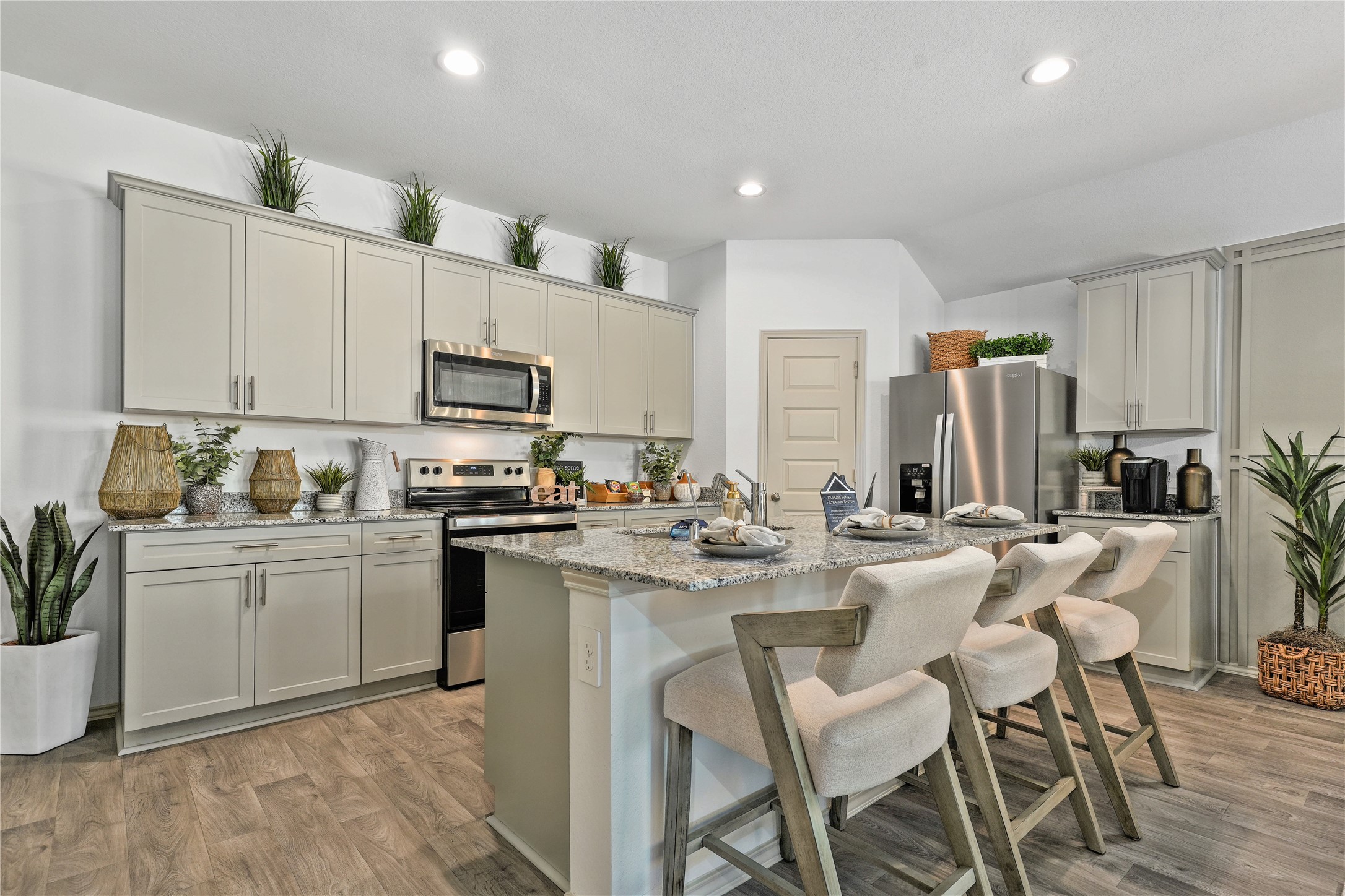 2043 Woodlark Way Sealy TX 77474