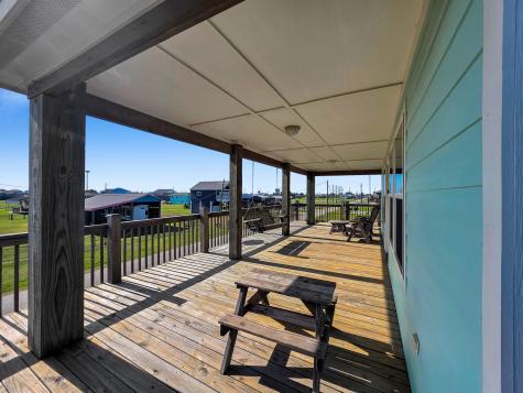 964 S Selwyn Road Crystal Beach TX 77650