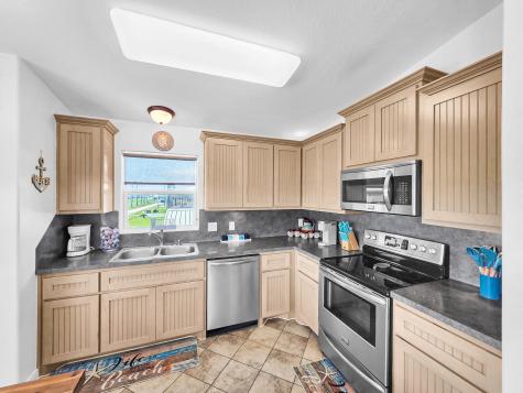 964 S Selwyn Road Crystal Beach TX 77650