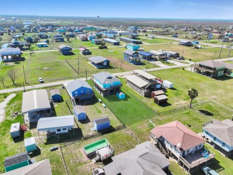 964 S Selwyn Road Crystal Beach TX 77650