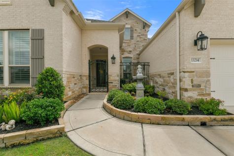 13214 Fulvetta Crest Court Houston TX 77059