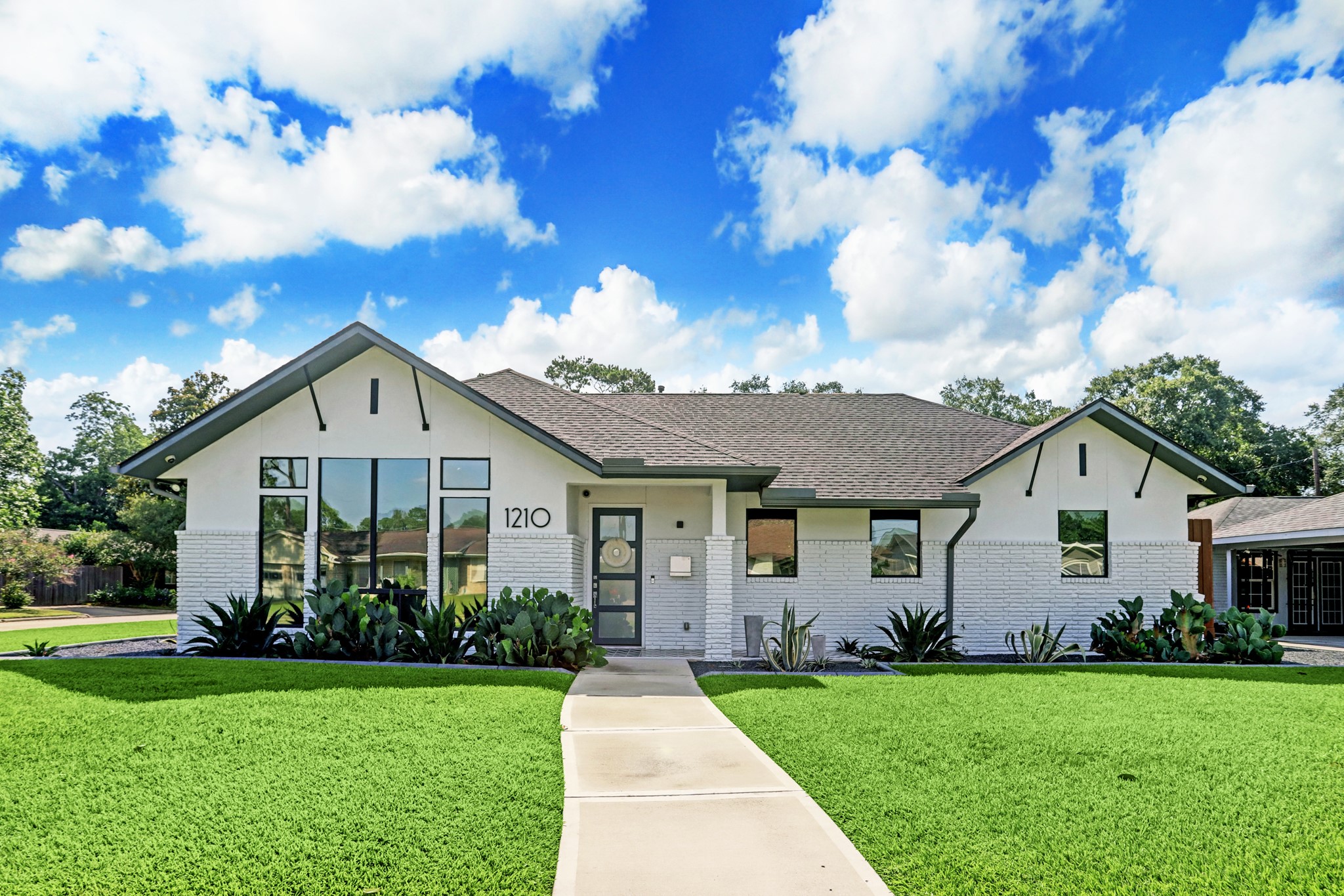 1210 Demaret Lane Houston TX 77055