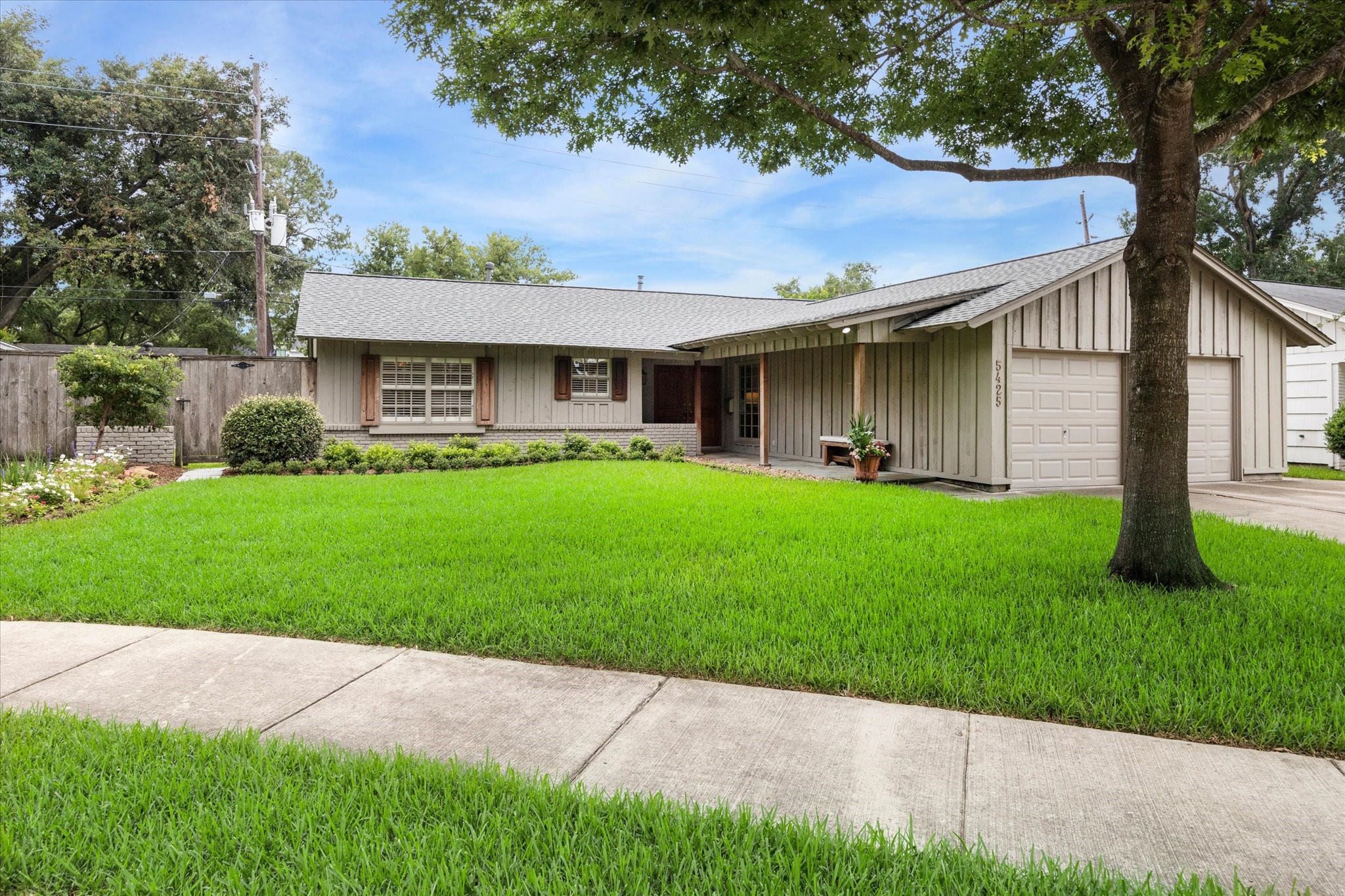 5425 Lincrest Lane Houston TX 77056