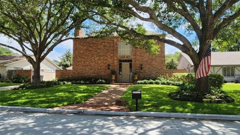 819 Edgewick Court Sugar Land TX 77478