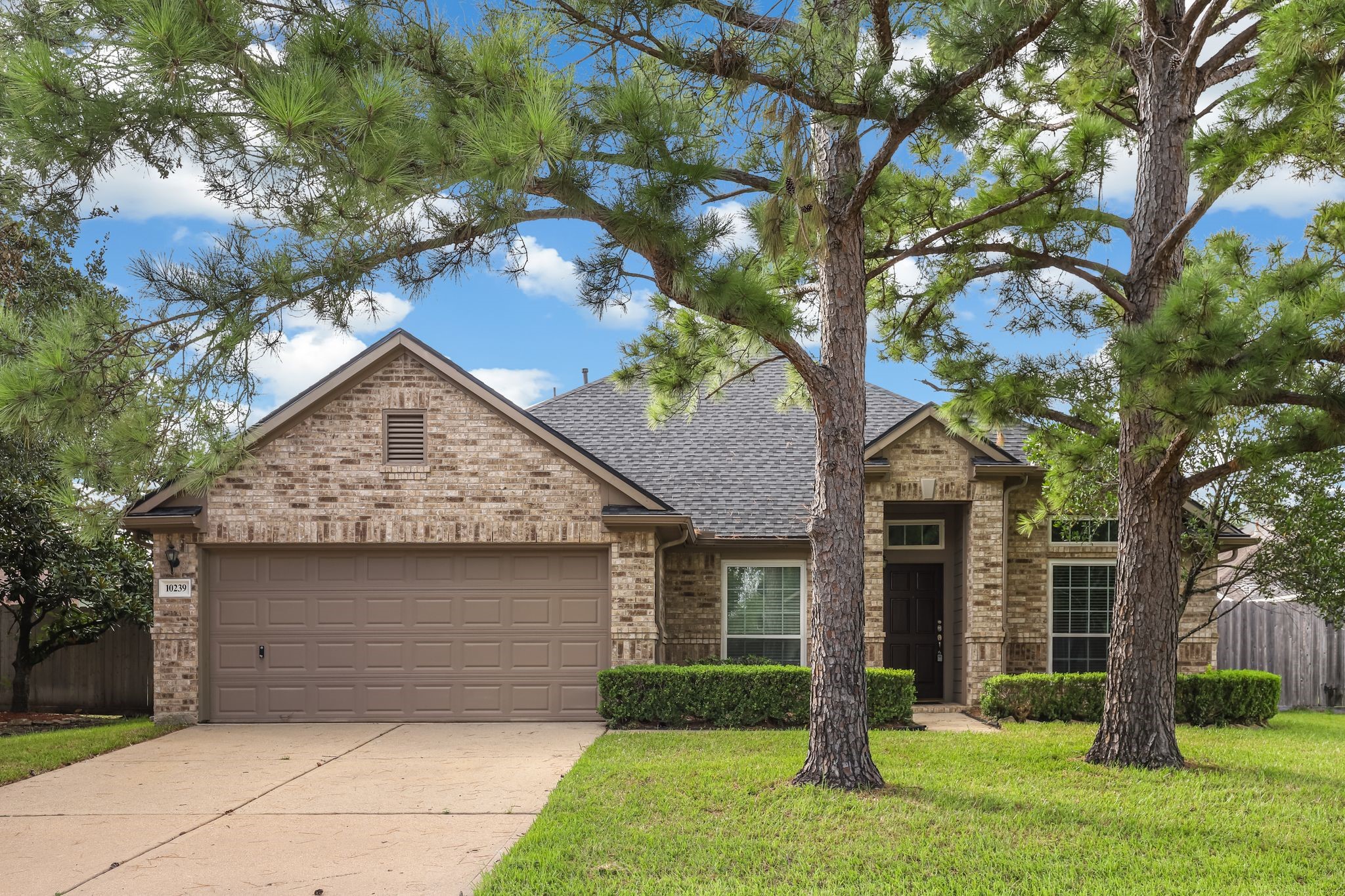 10239 N Laurel Branch Drive Houston TX 77064