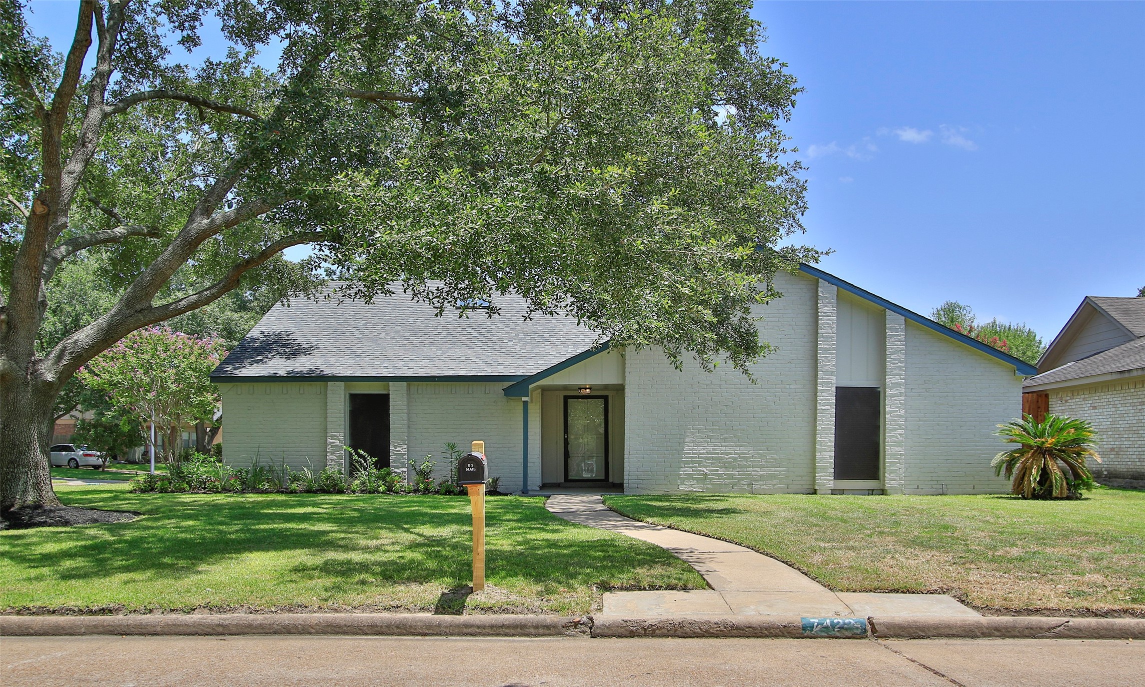 7422 Bull Creek Road Houston TX 77095