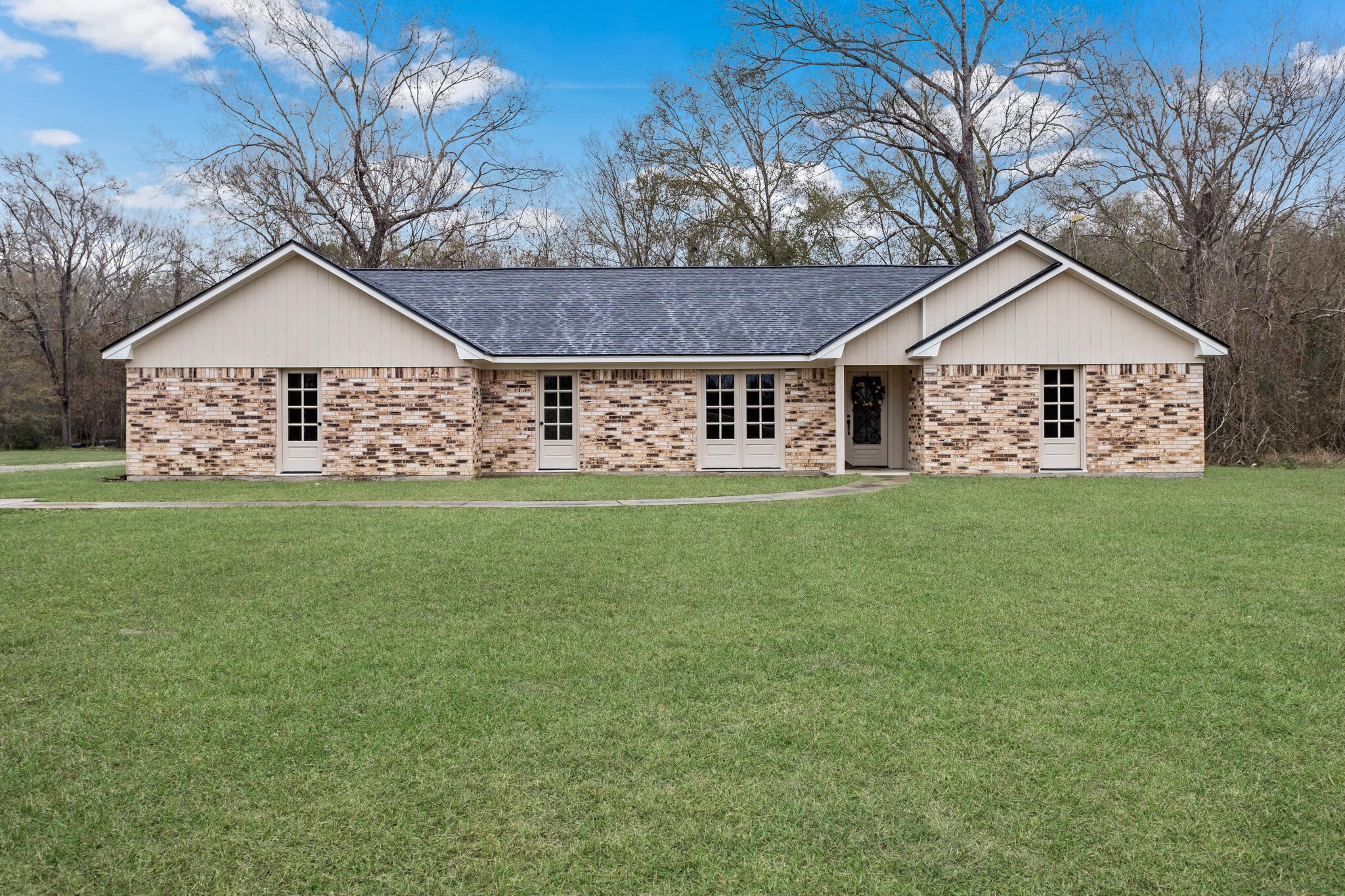 36044 Highway 105 Sour Lake TX 77659