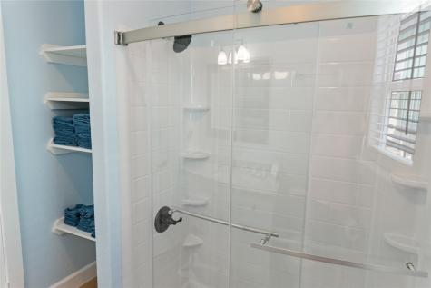833 S Oneal Road Crystal Beach TX 77650