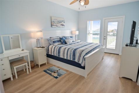 833 S Oneal Road Crystal Beach TX 77650