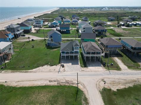 833 S Oneal Road Crystal Beach TX 77650