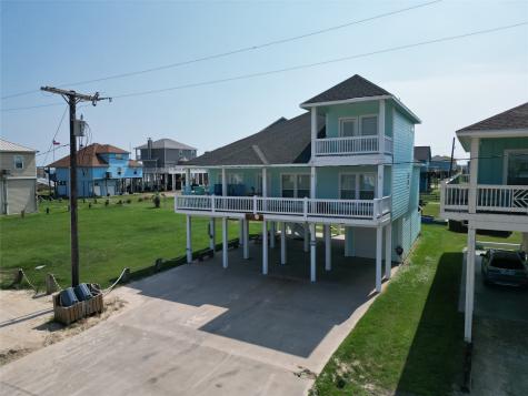 833 S Oneal Road Crystal Beach TX 77650