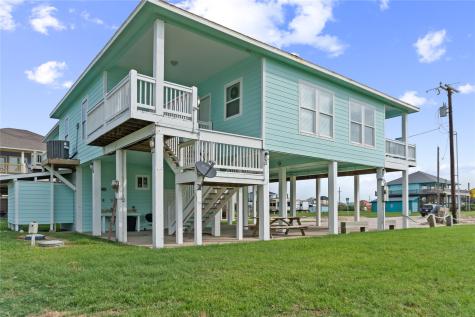 833 S Oneal Road Crystal Beach TX 77650