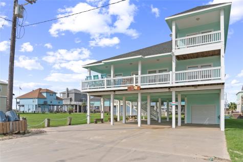 833 S Oneal Road Crystal Beach TX 77650