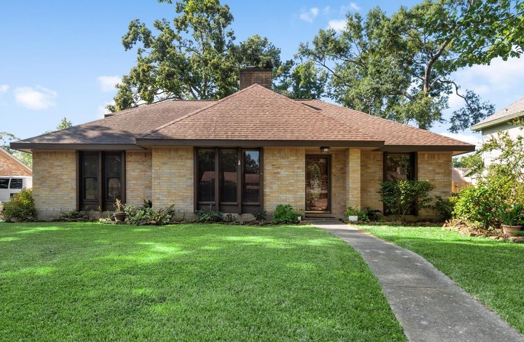 3714 Hill Springs Drive Kingwood TX 77345
