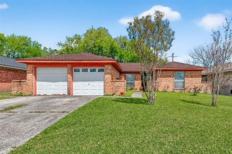 302 Windward Drive League City TX 77573