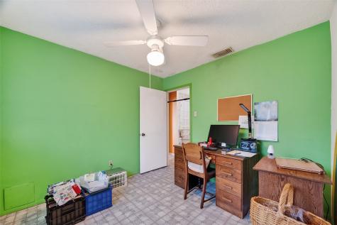 302 Windward Drive League City TX 77573