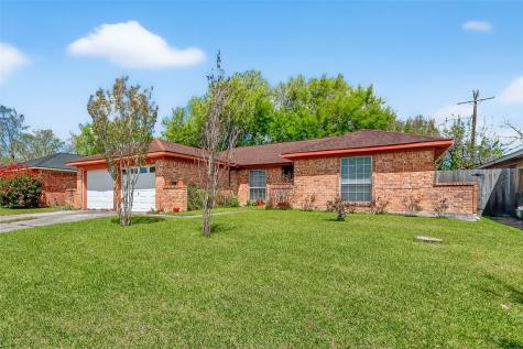 302 Windward Drive League City TX 77573