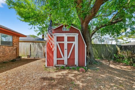 302 Windward Drive League City TX 77573