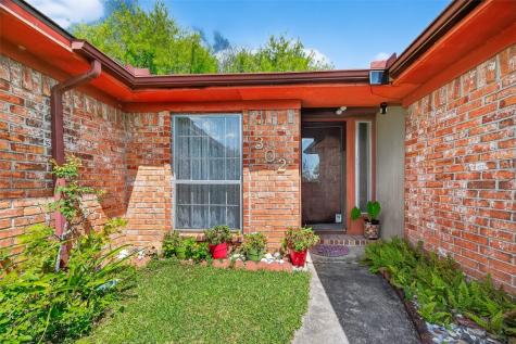 302 Windward Drive League City TX 77573