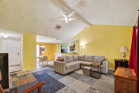 302 Windward Drive League City TX 77573