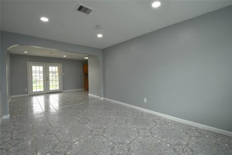 727 Dell Dale Street Channelview TX 77530