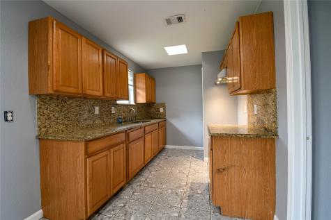 727 Dell Dale Street Channelview TX 77530