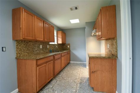 727 Dell Dale Street Channelview TX 77530