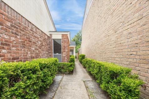 12124 Burdine Street Houston TX 77035