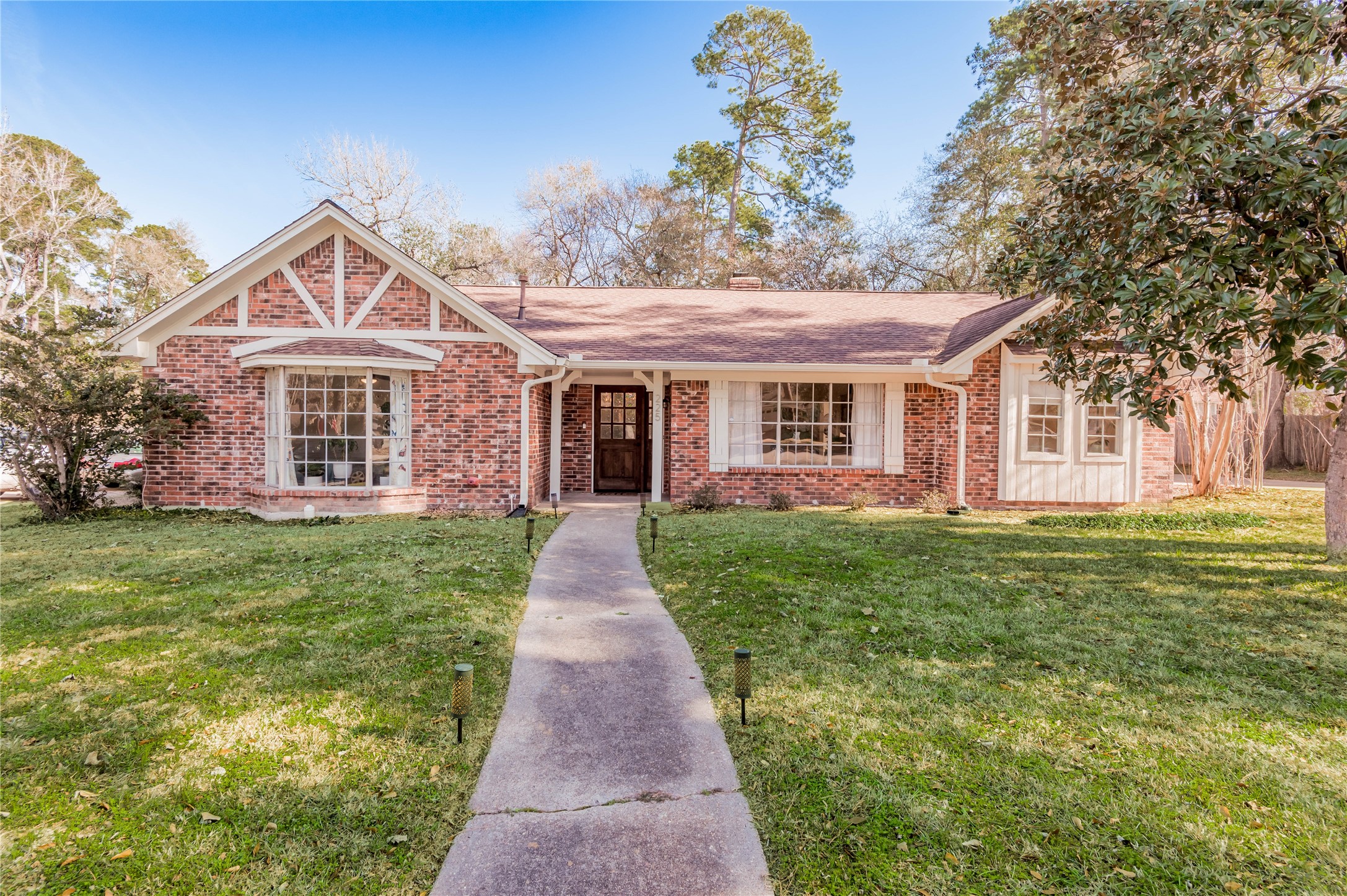 225 Hickory Street Huntsville TX 77320