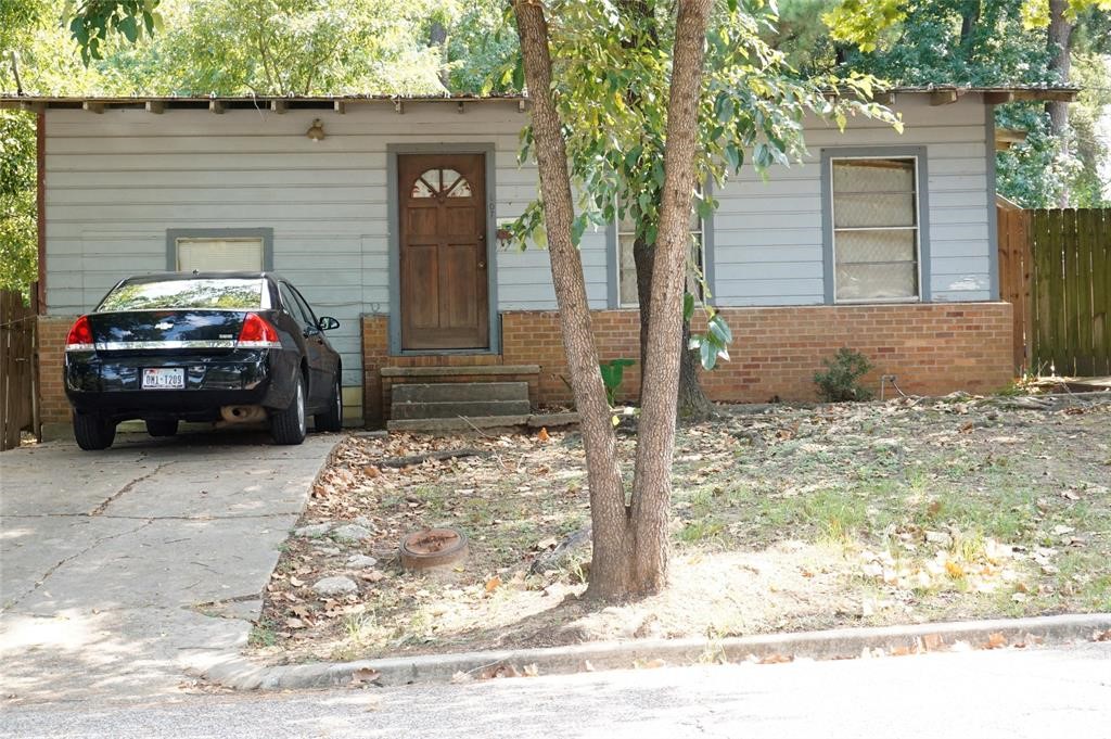 607 W Dallas Street Conroe TX 77301