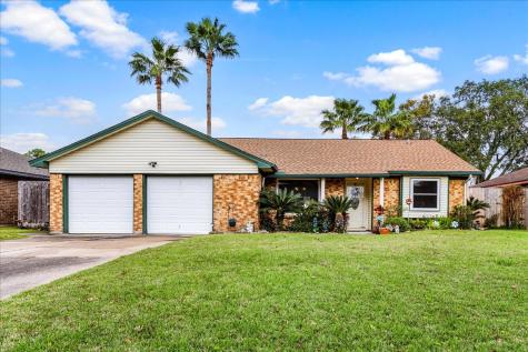 2312 Cambridge Court S League City TX 77573