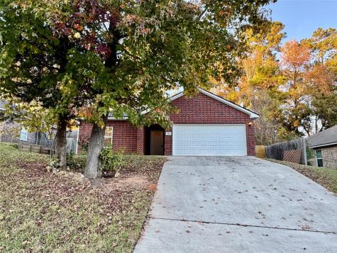 321 Green Leaf Street Huntsville TX 77340