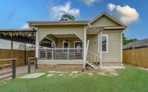 2711 Maury Street Houston TX 77009