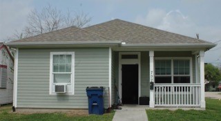 702 12th Avenue N Texas City TX 77590