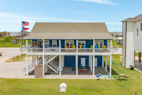 998 Austin Drive Gilchrist TX 77617