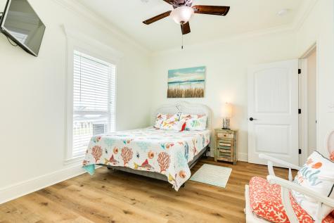 998 Austin Drive Gilchrist TX 77617