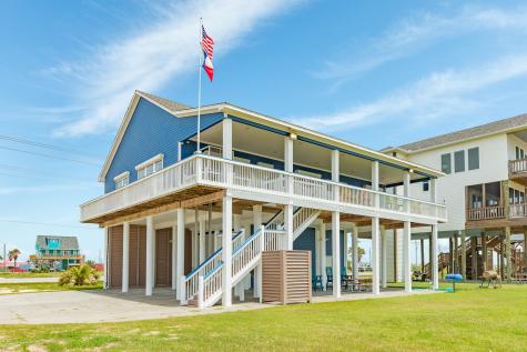 998 Austin Drive Gilchrist TX 77617