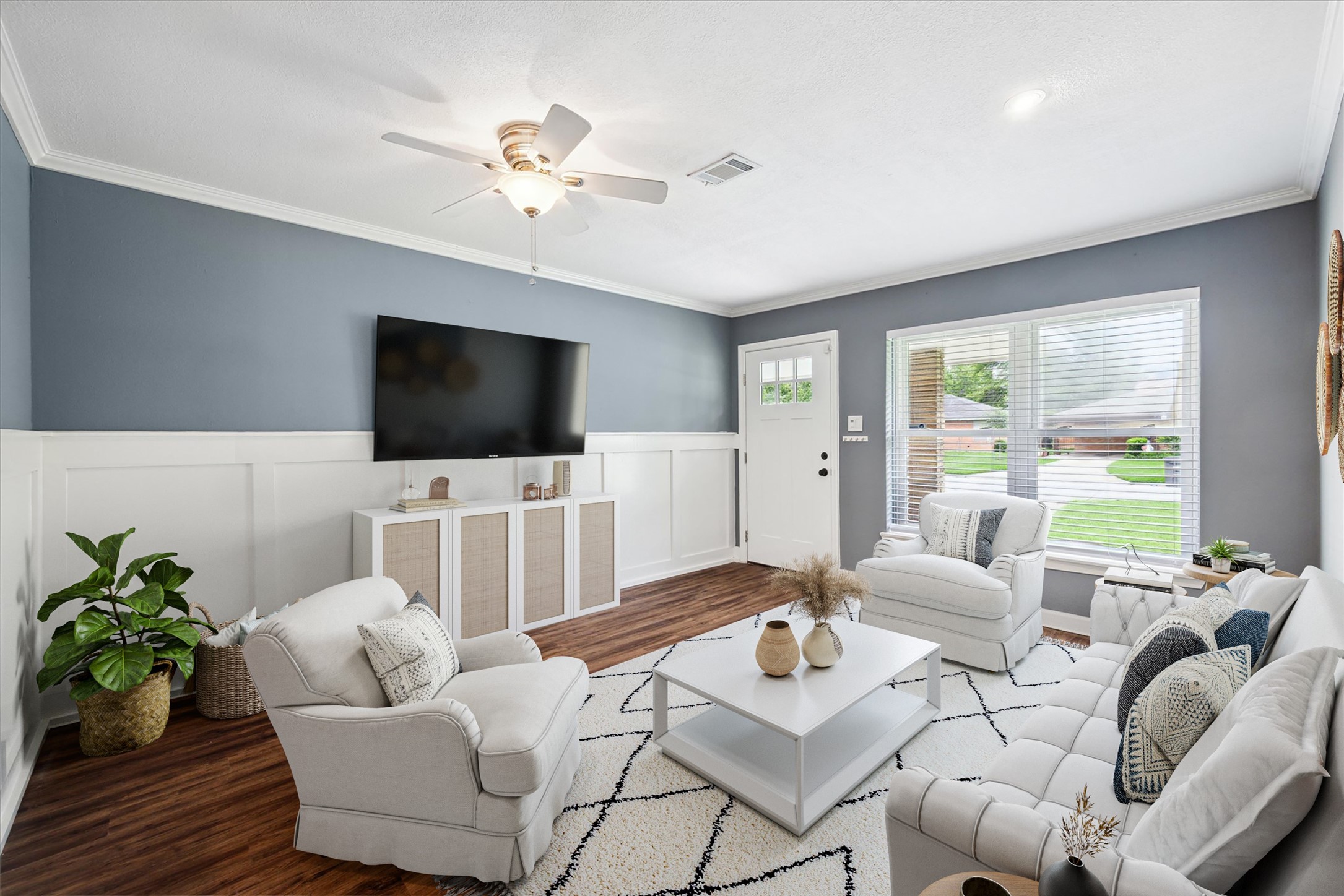 1035 W 30th Street Houston TX 77018