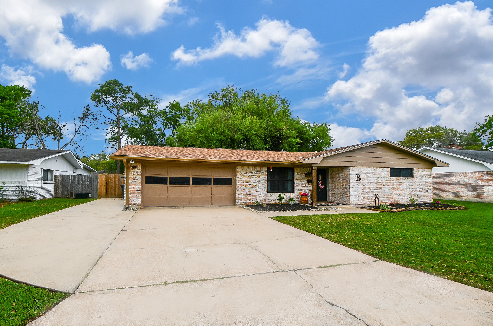 2809 Del Monte Avenue Bay City TX 77414
