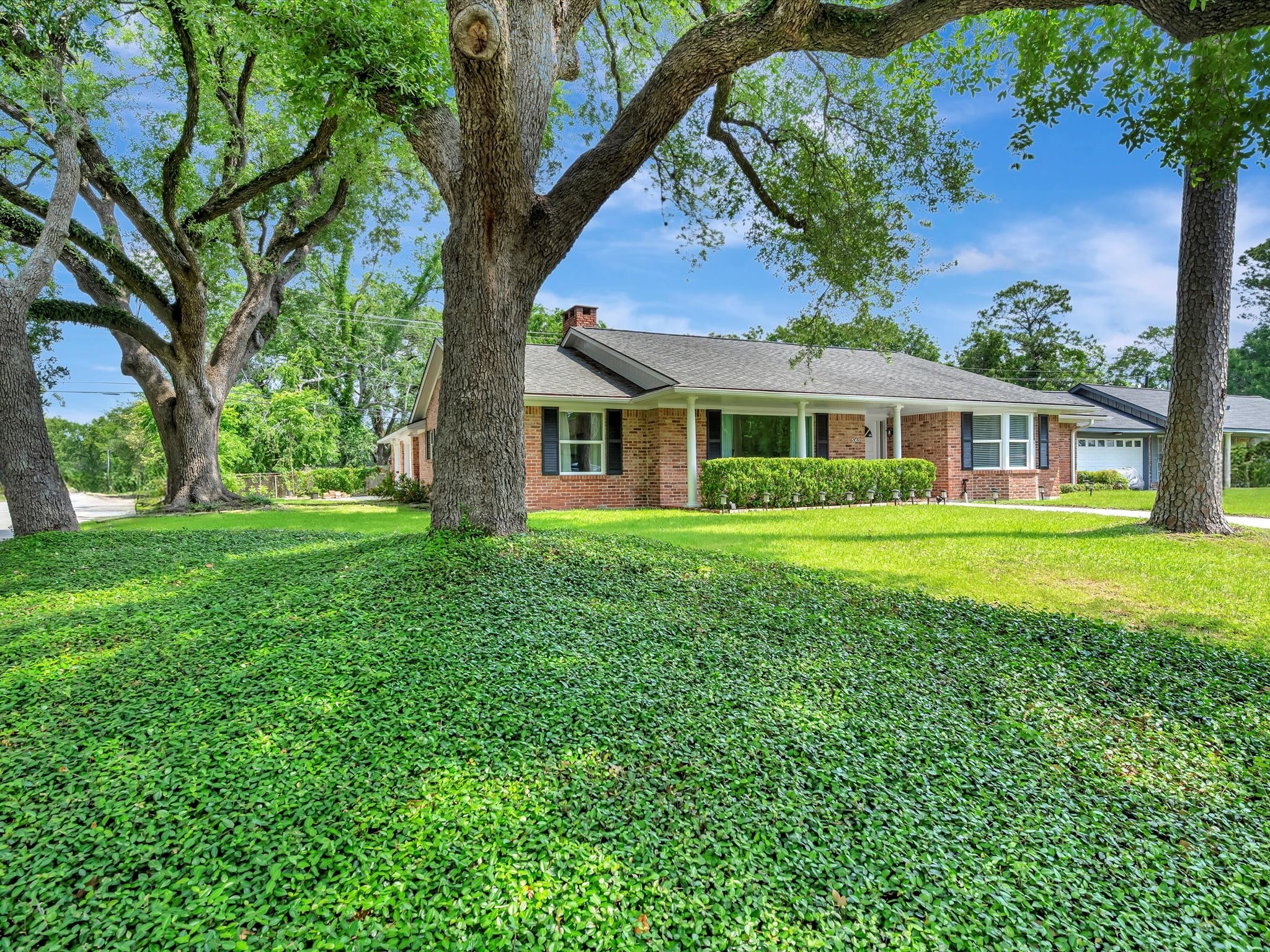 5303 Laurel Creek Way Houston TX 77017