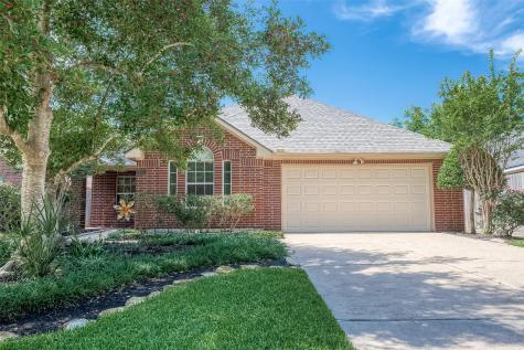 18130 Brookes Bend Houston TX 77094