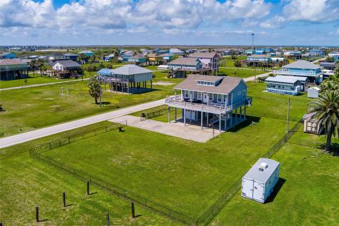 872 O Neil Road Crystal Beach TX 77650