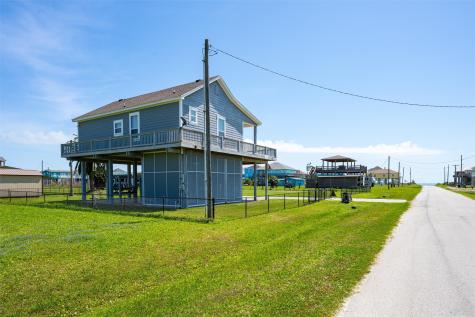 872 O Neil Road Crystal Beach TX 77650