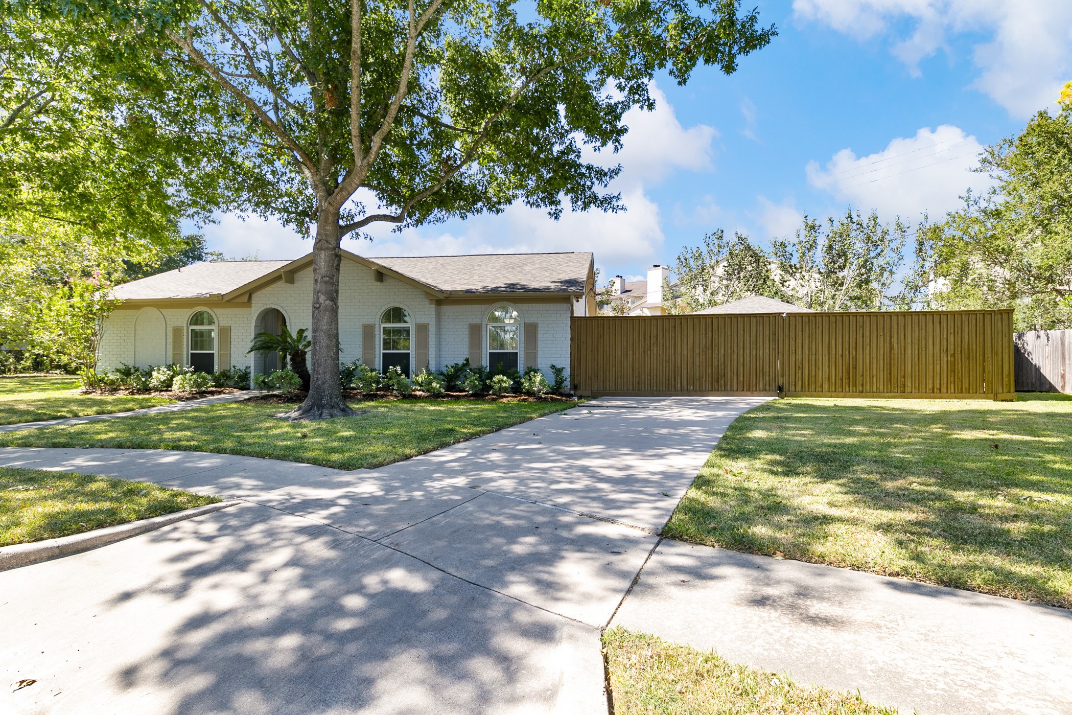 1742 Ashford Hollow Lane Houston TX 77077