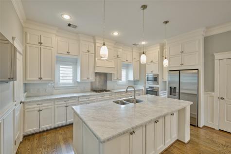 1239 W 22nd Street D Houston TX 77008