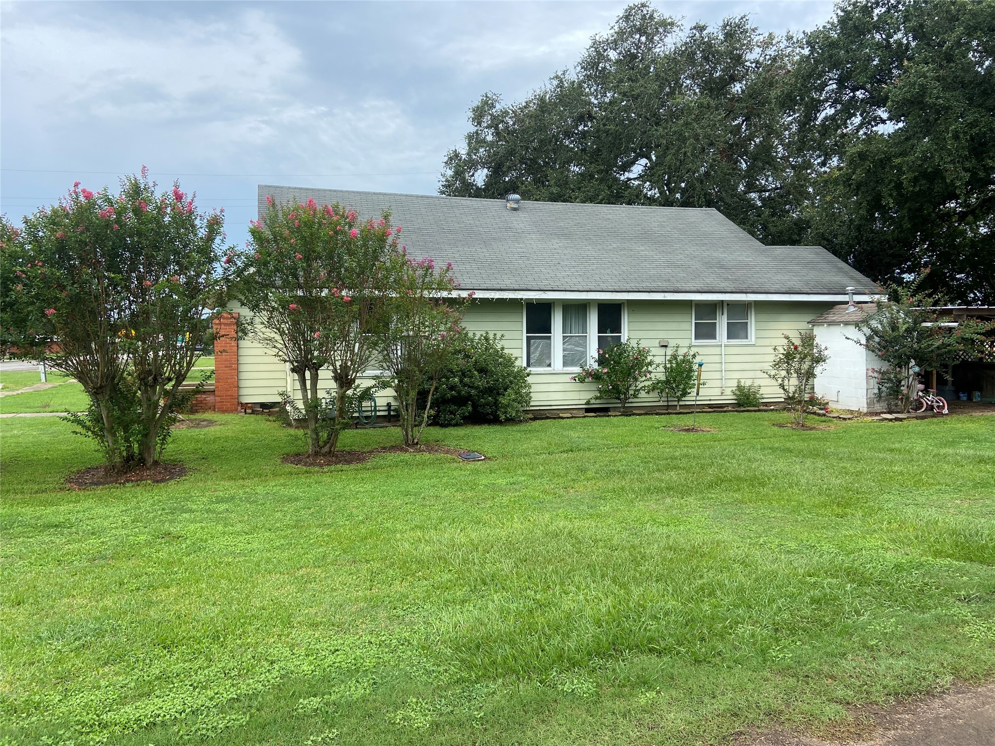 223 N 1st Street Wallis TX 77485