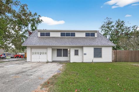 610 E Houston Street Highlands TX 77562